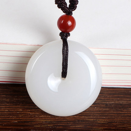 招财翡翠玉牌,招财翡翠福豆