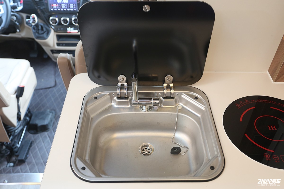 2019年新款福特b型房车,霍夫勒最新款b型房车