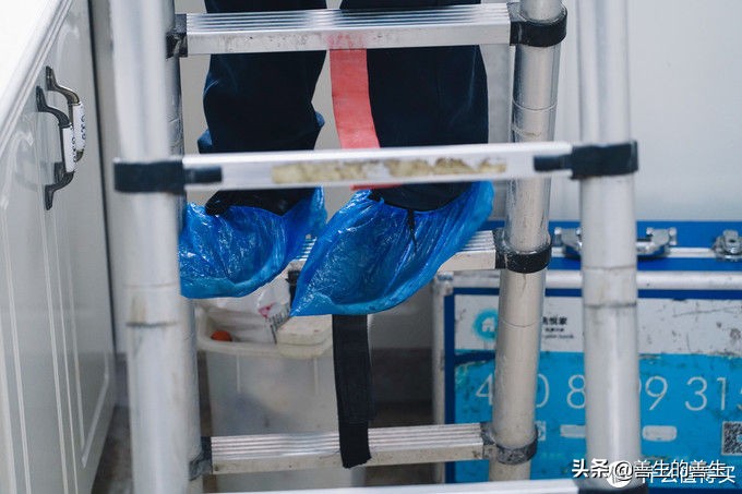 美的油烟机官方专业清洗,美的专业油烟机清洗全过程