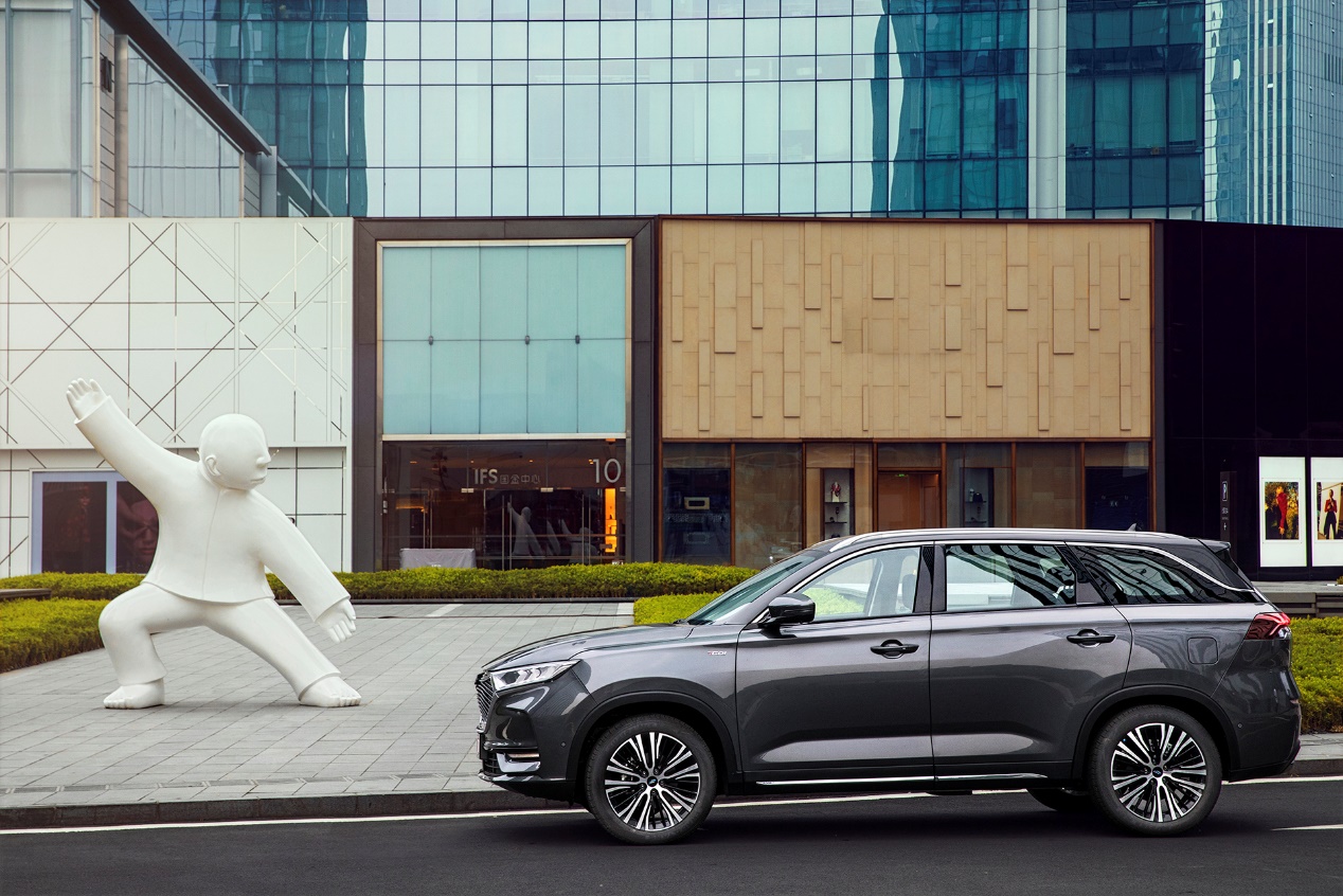 长安欧尚x7plus行驶质感,长安欧尚x7是合资车吗