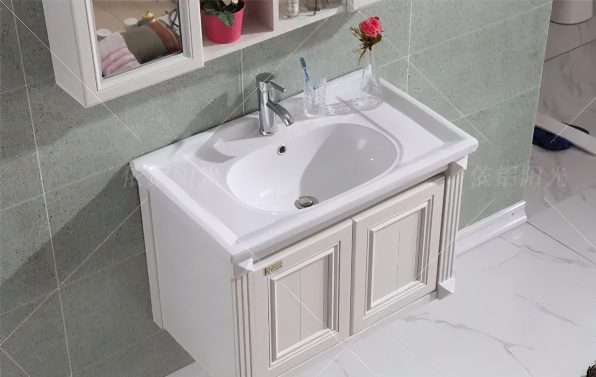 全铝家居未来发展前景，值得我们每一位全铝人深思共勉