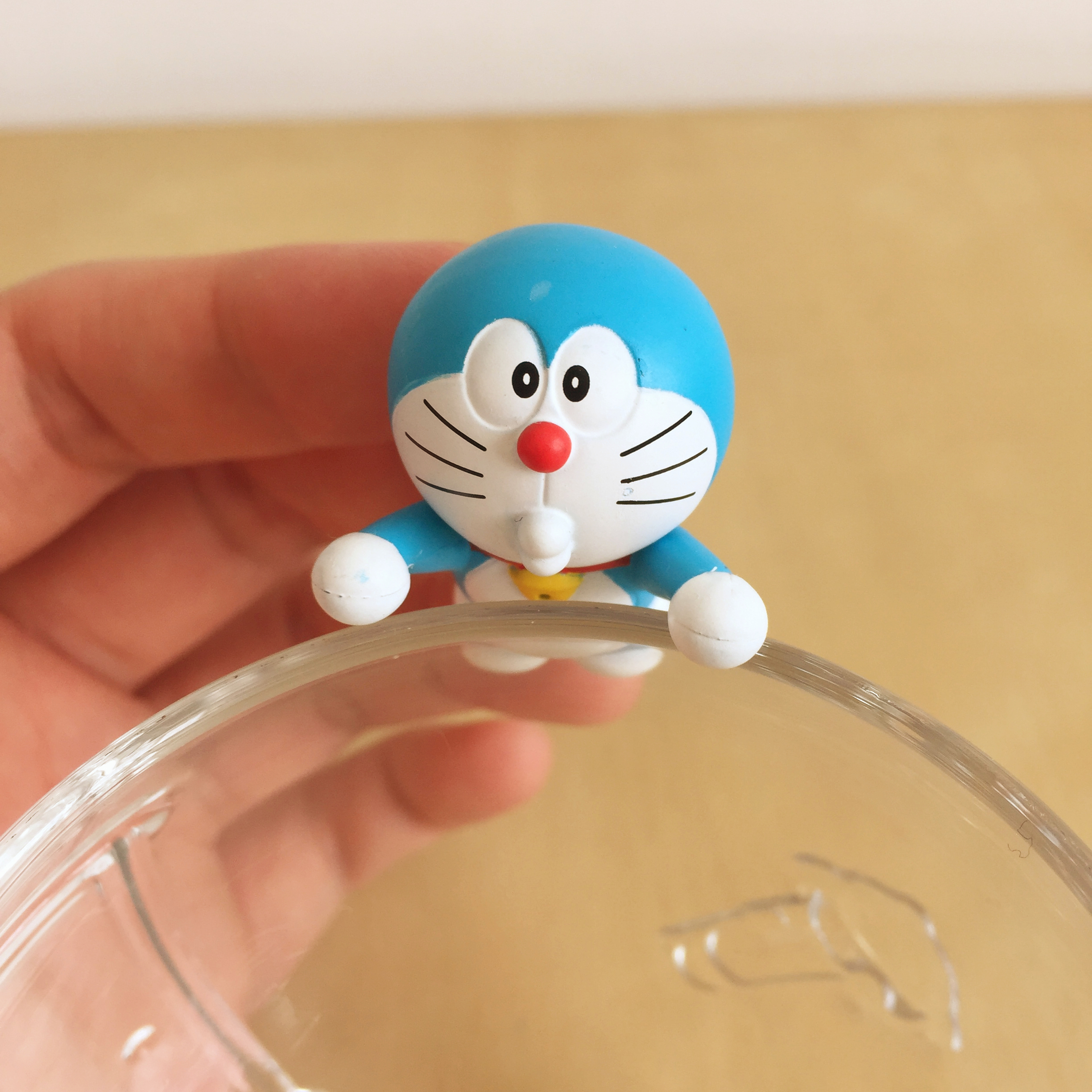 玩具测评丨PUTITTO奇谈俱乐部哆啦a梦杯沿玩偶（第一弹）