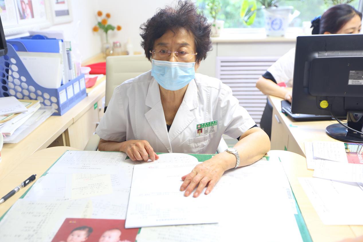 输卵管积水6年了怎么治疗,输卵管积水症状做几代试管好