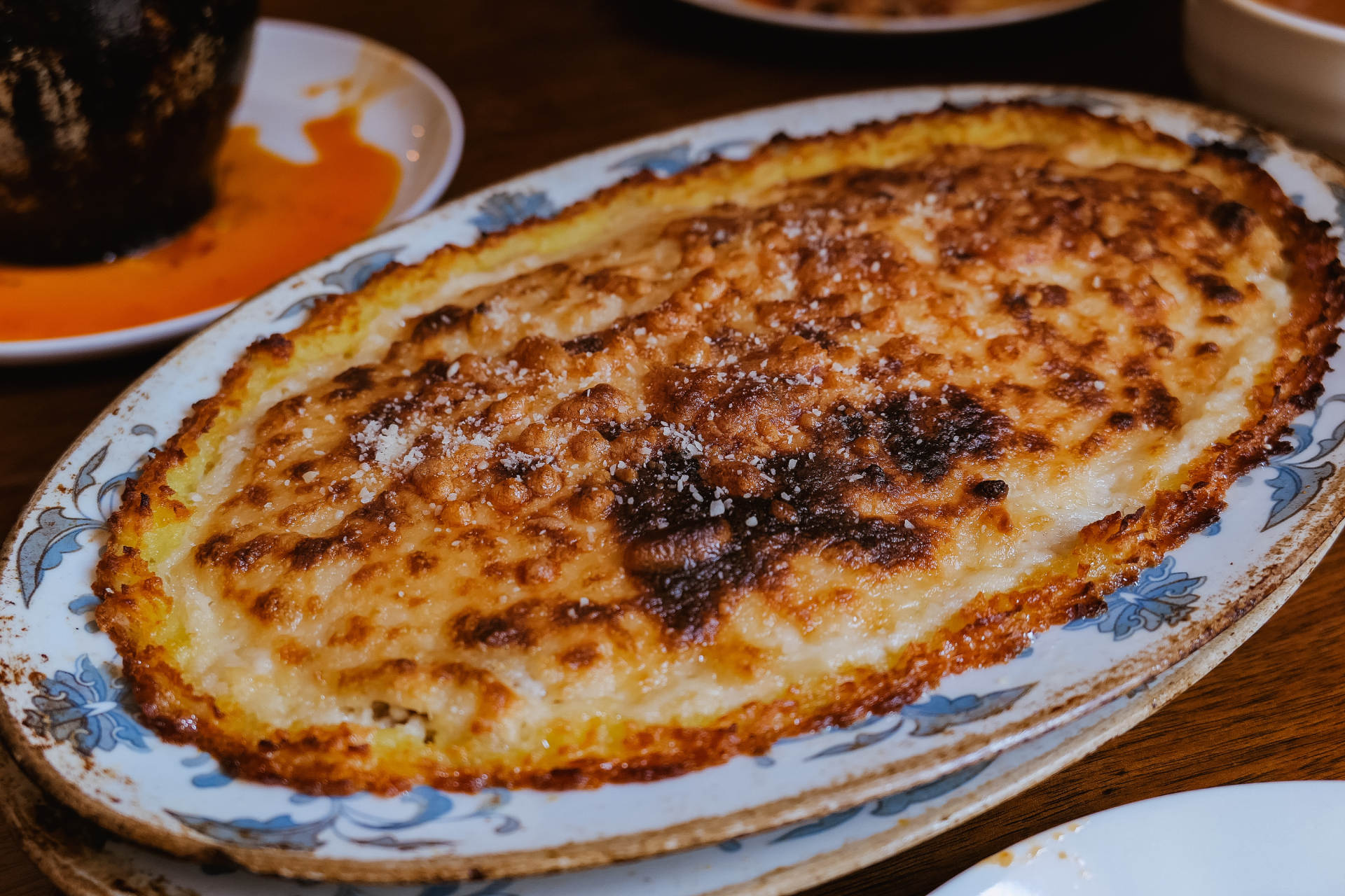 在天津，百十年来西餐一直和煎饼果子si“盟兄弟”？