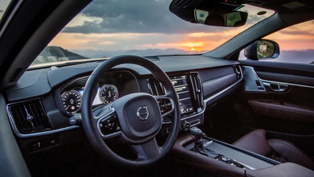 沃尔沃v90cc旅行车零整比,沃尔沃v90cc2020款和奥迪旅行车