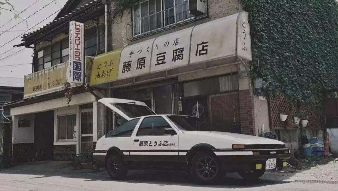 15年前周杰伦的电影,周杰伦第一部电影是头文字d吗