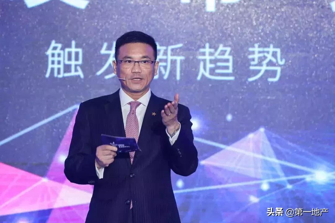 上海黄浦江边有一座美丽的电视塔,上海黄浦江畔有哪些地标建筑