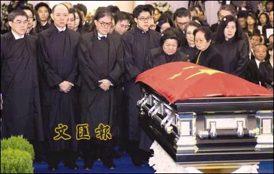 三房太太,13名子女,争夺几百亿家产,霍家宫斗比港剧精彩多了