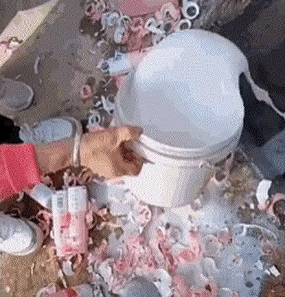 这部电影终于逆袭了！这位实力派演员，到底扯下了谁的“遮羞布”