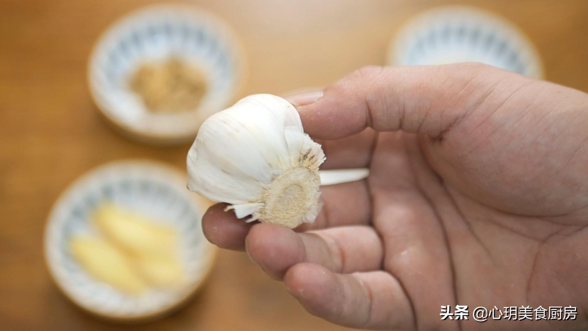 鸽子汤怎么去除鸽子腥味,一般炖鸽子汤怎么炖不腥