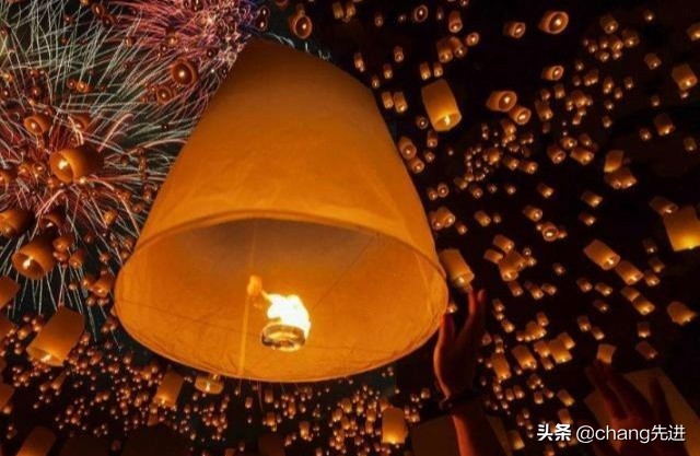 泰国水灯节过程,泰国水灯节为什么要哭