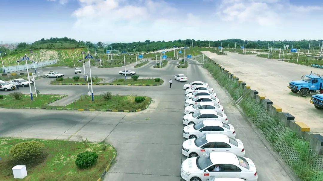 安康昌达驾校学c1最快多少天拿证,有什么办法可以在驾校快速拿证