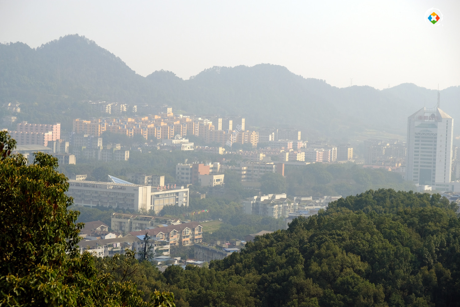 重庆南滨路升级,重庆南滨路发展前景