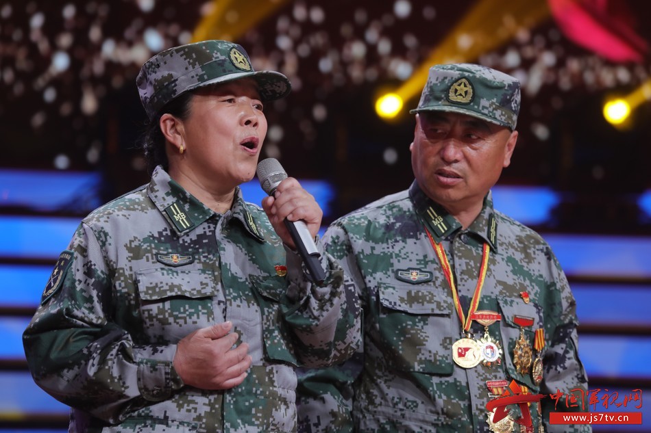 唱响军歌并讲述军歌背后的故事,讲述军歌背后的故事