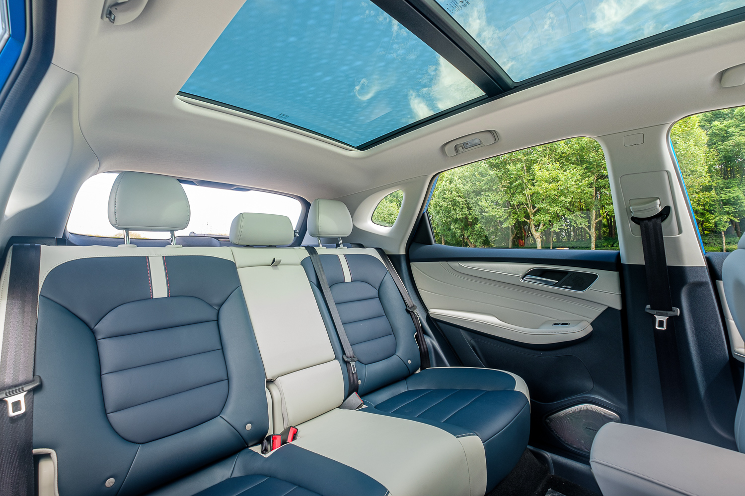 试驾mg领航新能源,mg领航手动挡测评