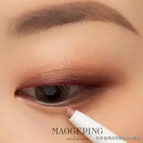 适合新手的不同场合六种眼影画法,买了不适合的眼影怎么办