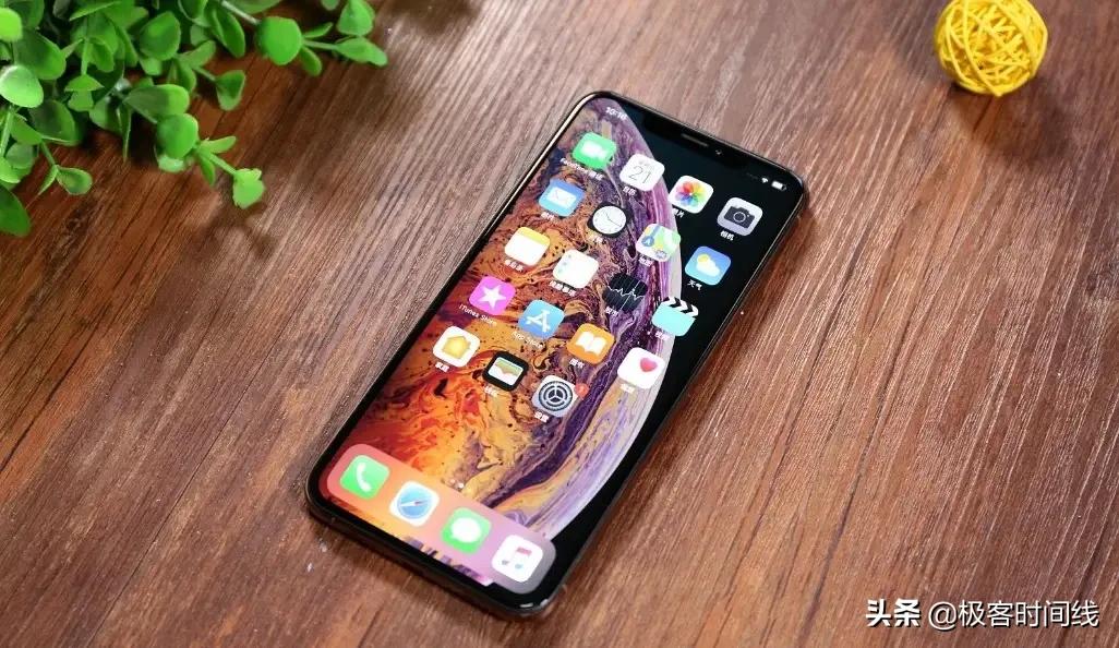 iphonexs画质,iphonexsmax屏幕显白因为什么