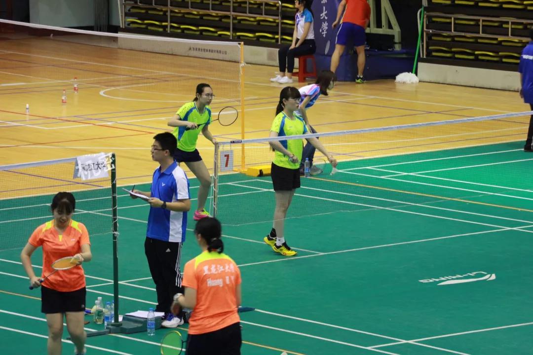 羽毛球的魅力只有懂的人知道,羽毛球给我们带来了什么