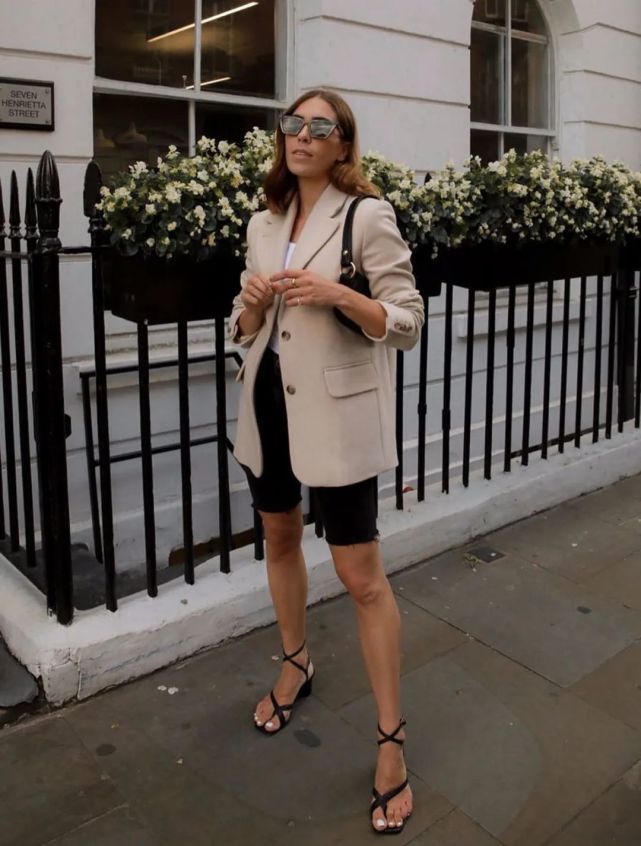 西装+短裤：爱上了这个春季的王牌组合