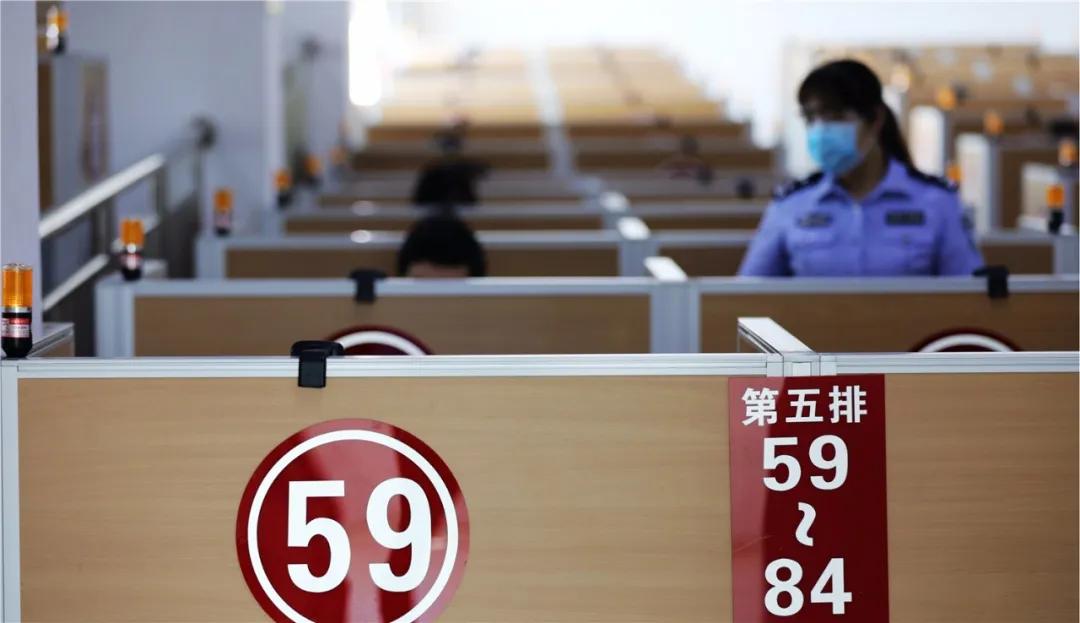 学员科目四连挂3次!驾考到期最后一天再考,终于“惊险”通过!