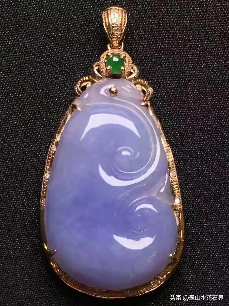 不同颜色翡翠含的元素,不同种类绿色的翡翠