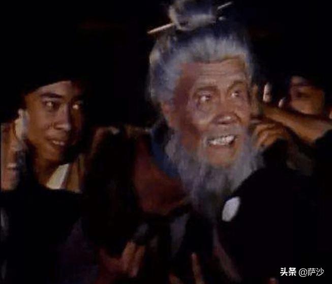 红楼梦中为什么要写焦大这个人物,红楼梦中养小叔子的是谁