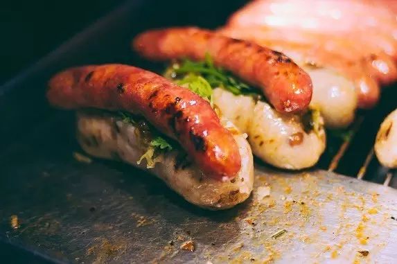 中国最著名十大小吃街及特色美食,中国夜市十大小吃街排行榜