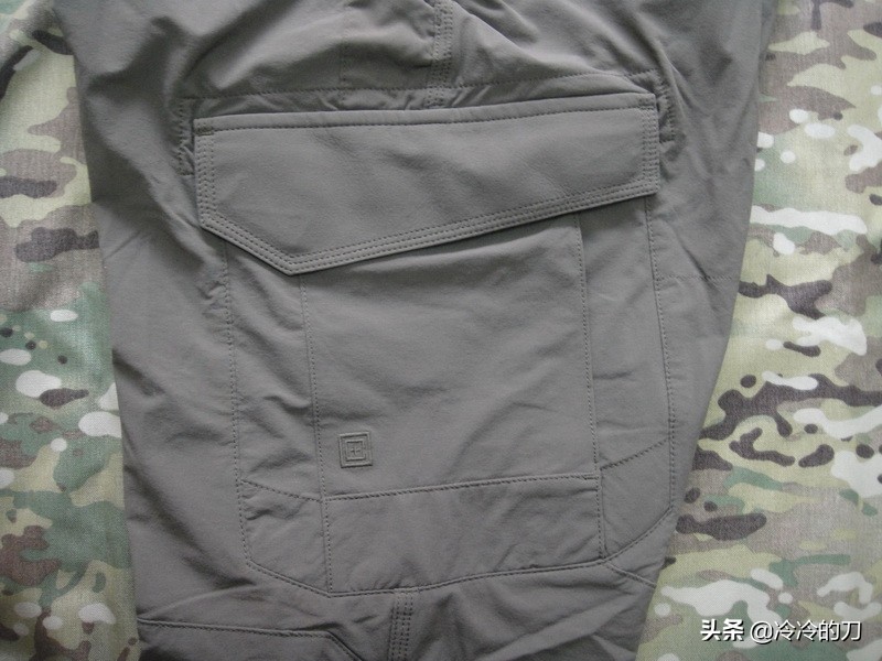 超弹又修身，但是不够耐磨：5.1174401TRAVERSE511攀登者长裤