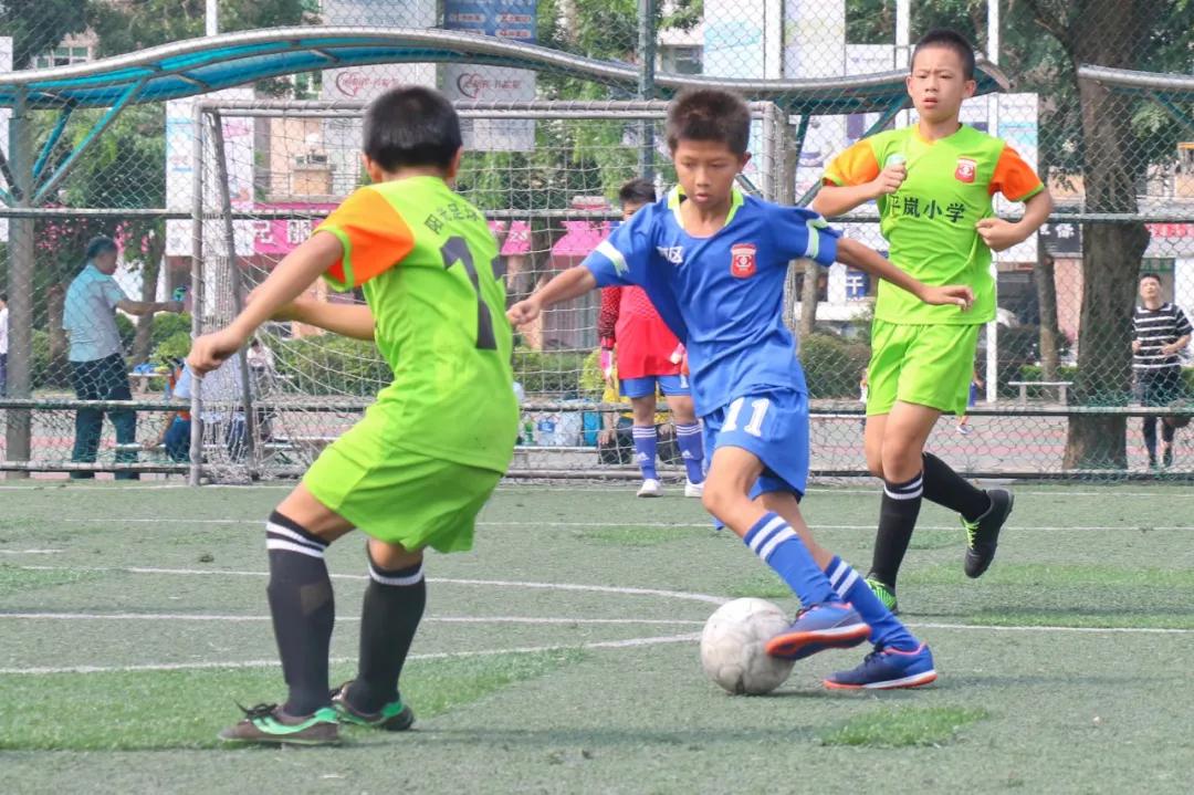 中山民间球王李雄文,中山民间球王