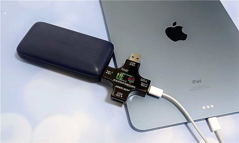 atl电芯手机电池,绿联双向快充移动电源测评