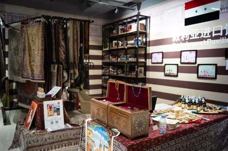 杭州湾全球贸易港开业人山人海,杭州湾国际商贸港