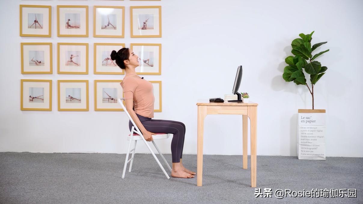 熬夜压力大脱发怎么解决,熬夜压力大头发秃了一块