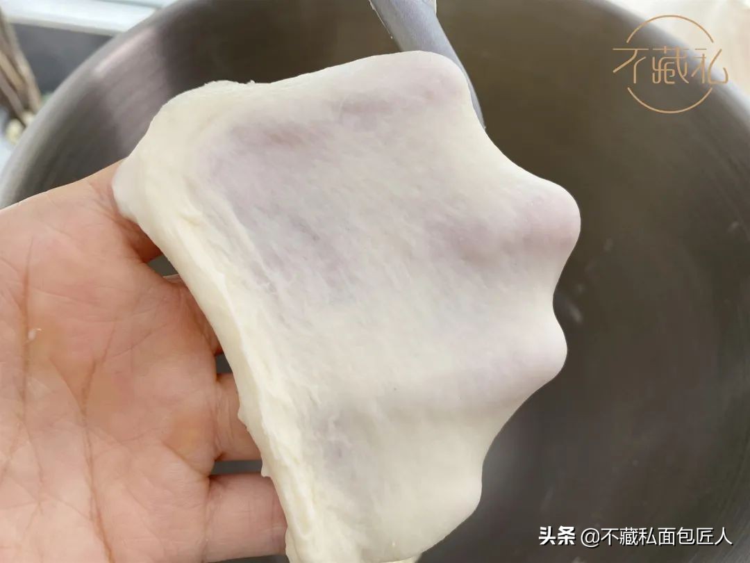 厨师机可以揉含水量低的面团吗,厨师机加黄油揉面团越来越粘