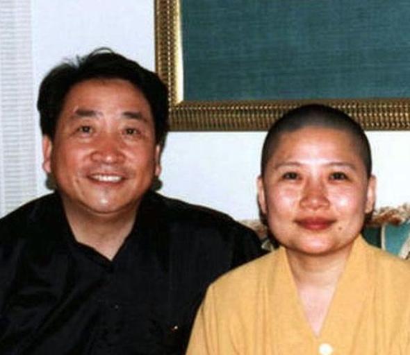 李娜经历了哪些事,李娜的整个人生过程