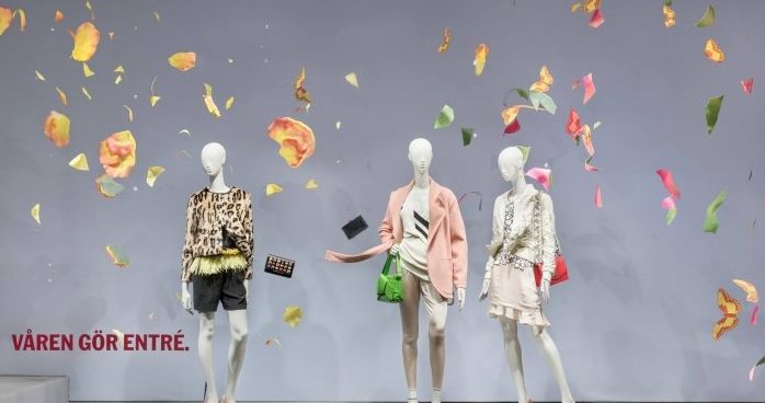 2018国际大牌春季橱窗丨店铺春色关不住，客似云来