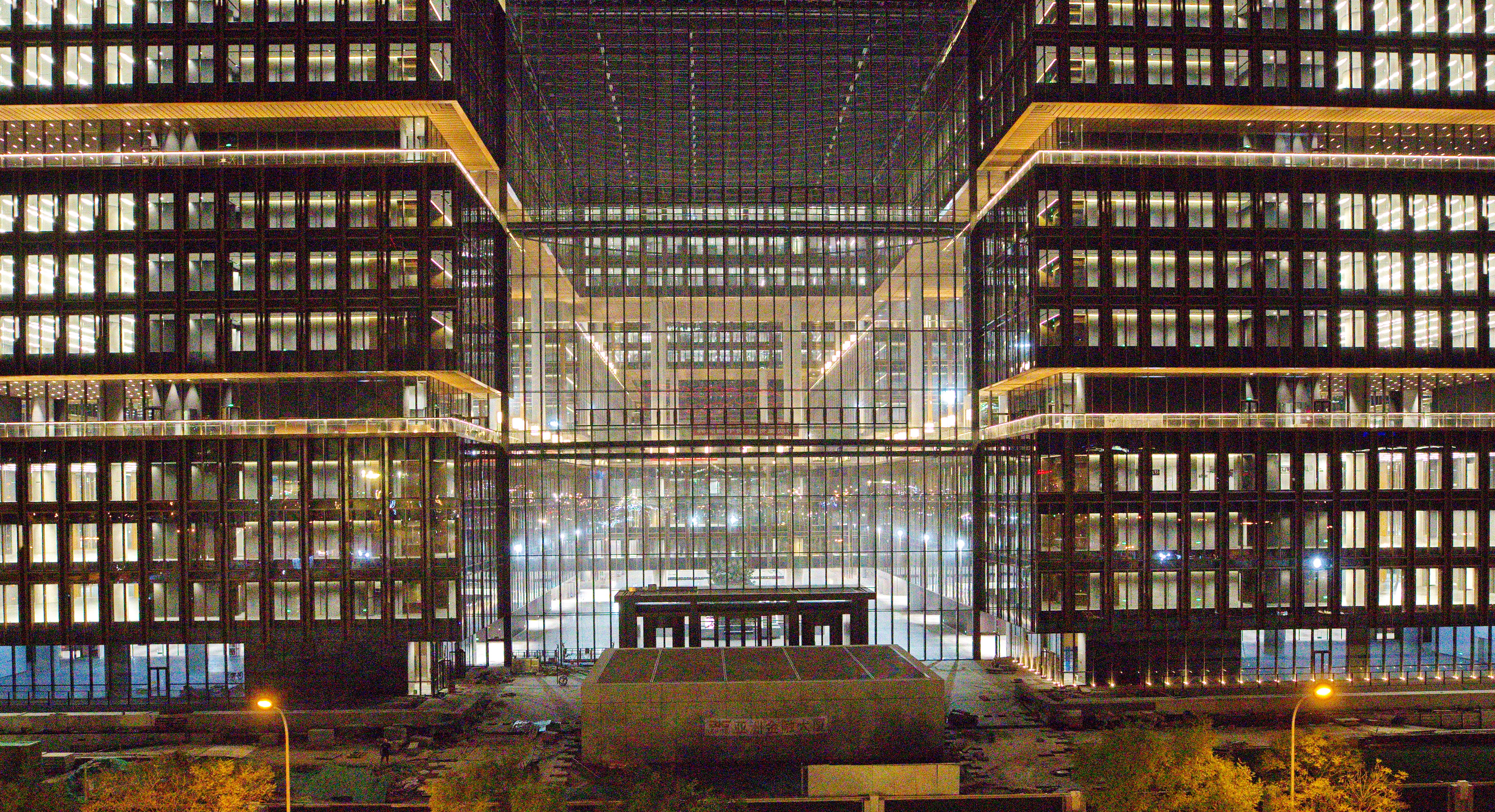 中国500强企业也没资格租？看完亚洲金融大厦某层招商条件，跪了