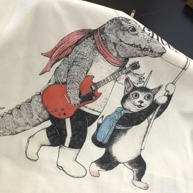 王一博古装黑色衣服,王一博黑色真丝衫