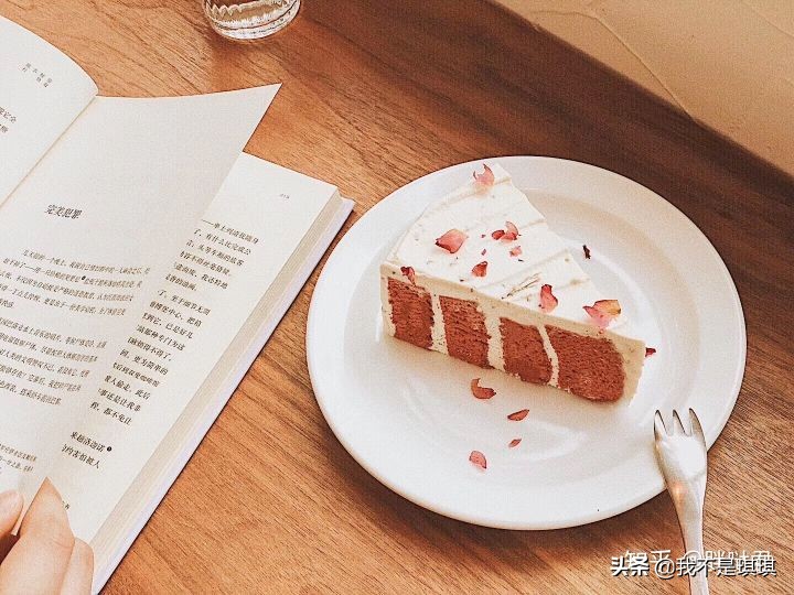 蛋糕店一般一天能卖多少蛋糕,蛋糕店卖不完的甜品怎么处理