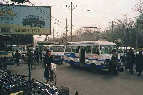 北京红叶客车原型,那些年北京公交老车现状