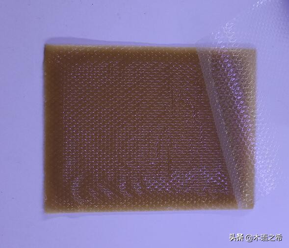 老年人止疼膏药最好的有哪些,老黑膏药贴上痛是咋回事