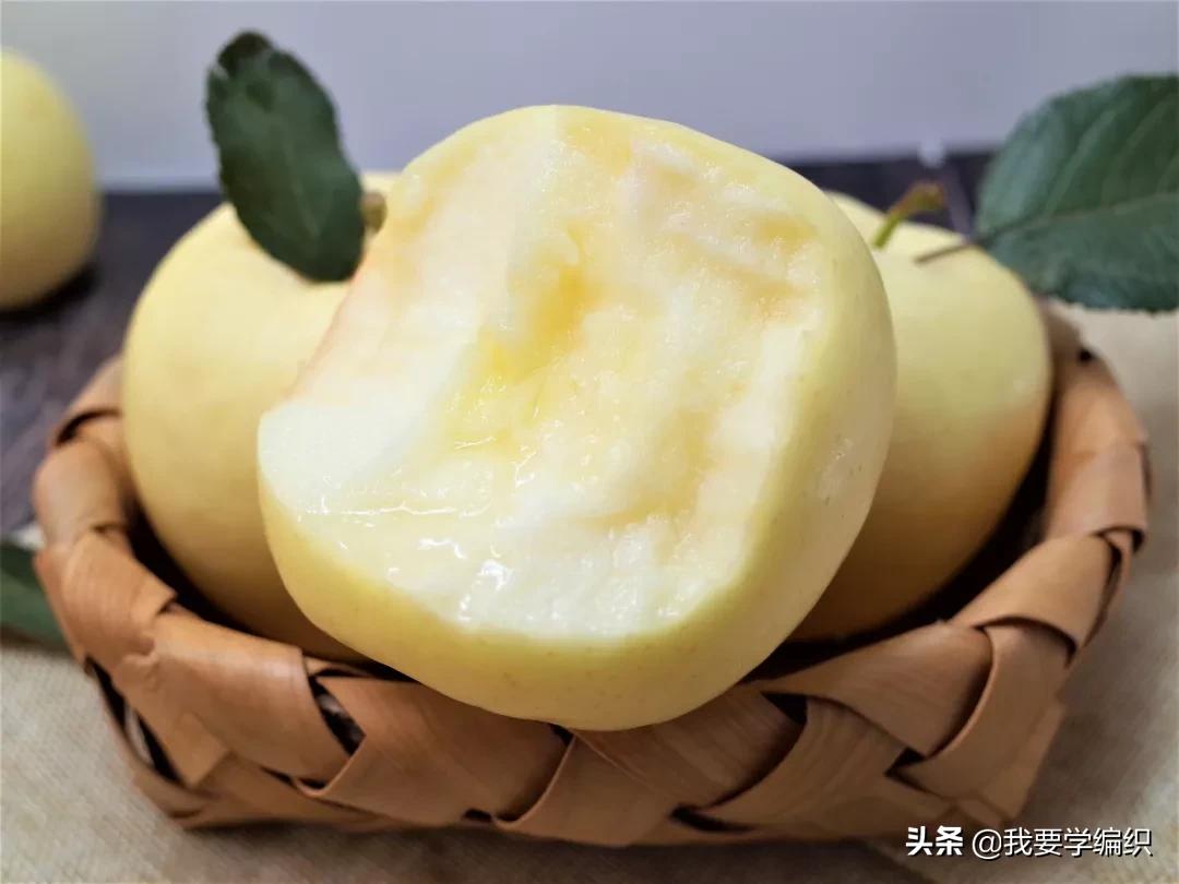 日本天价水果上热搜，苹果100元一个！中国老农却种出奶油富士