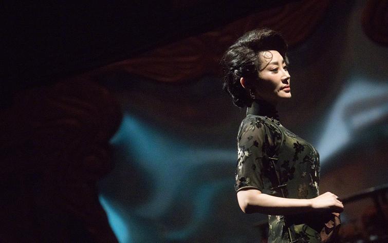 许晴52岁少女感十足,许晴52岁像25岁