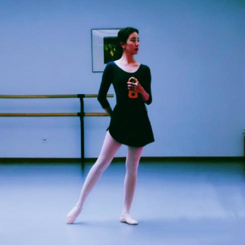 最美主持人李思思究竟是怎么了,央视主播李思思素颜