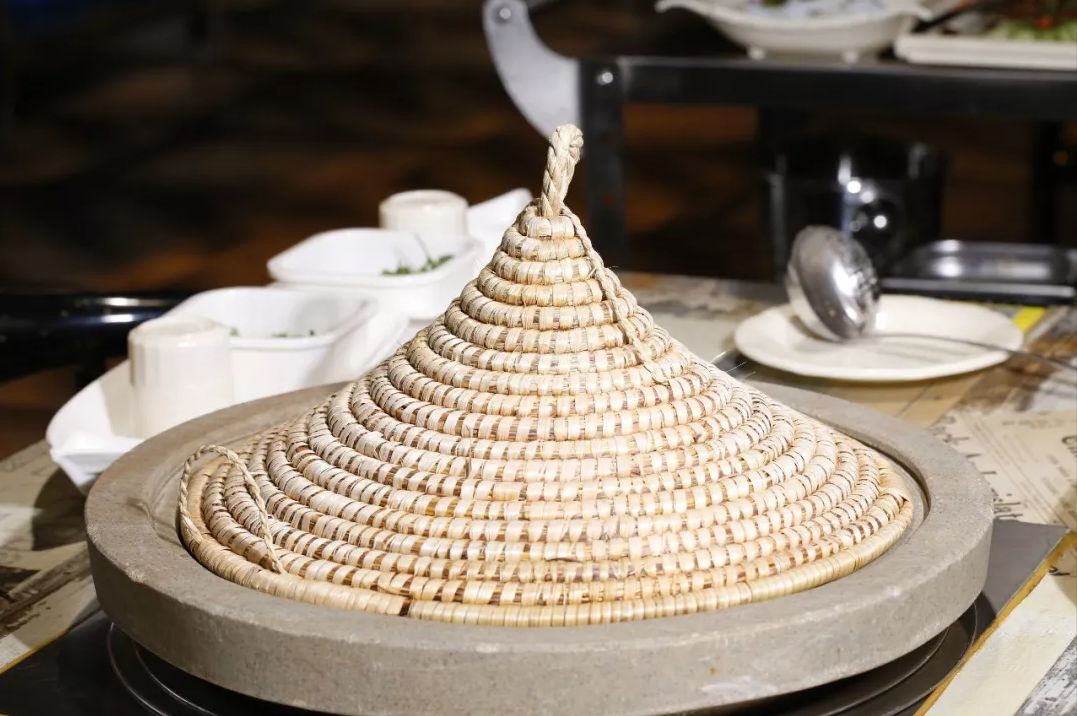 独特“草帽锅盖”新品来袭！钳鱼、黄辣丁分分钟钟跳跃在你舌尖