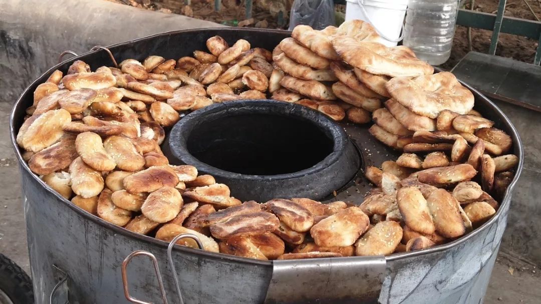 南京北大青鸟美食指南：小行路16号，1024G的胃也装不下