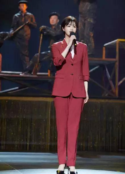 肖战李圣经同屏,李圣经肖战