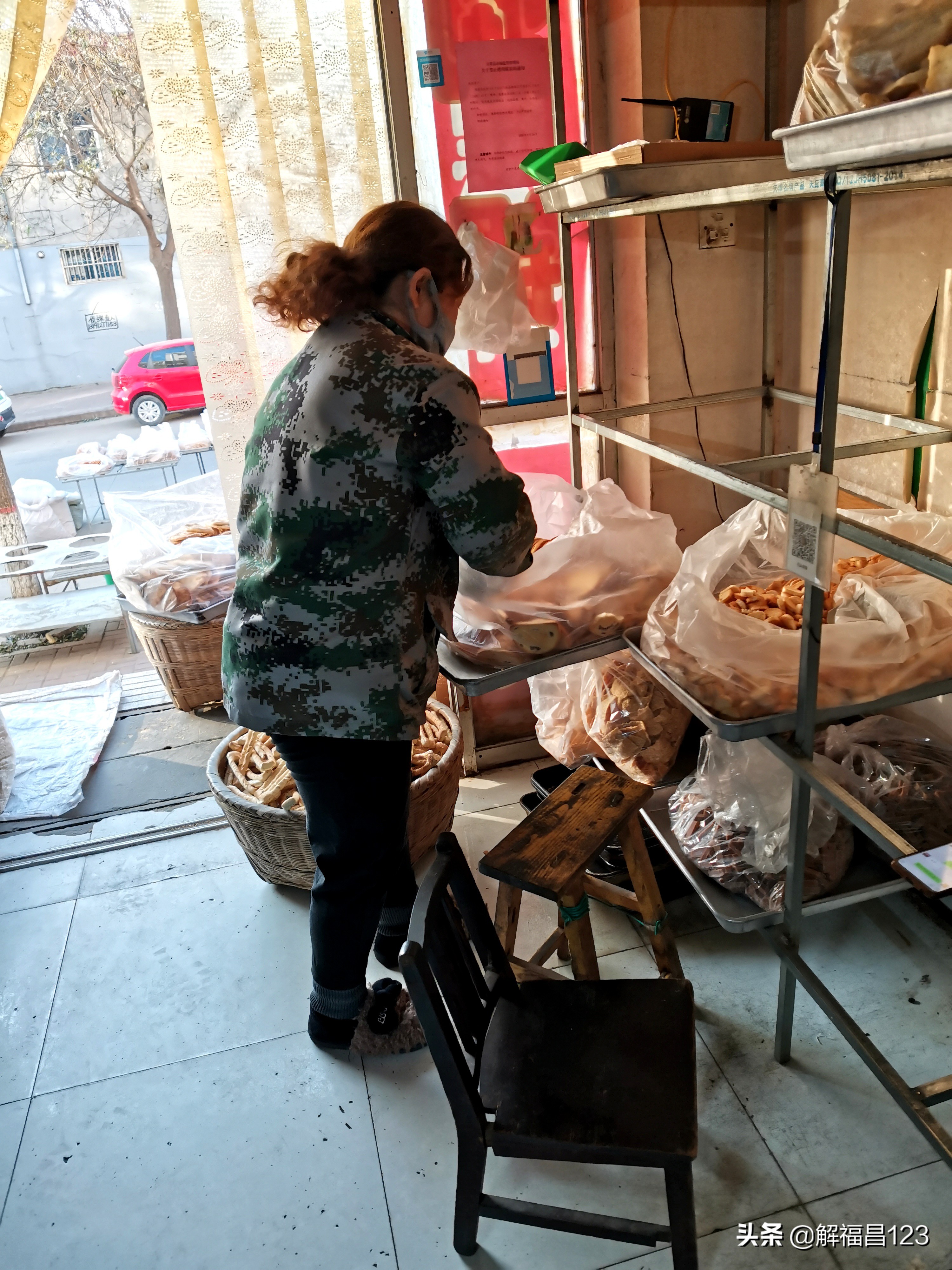 一个女人开店创业的经历,小作坊一个月赚800万