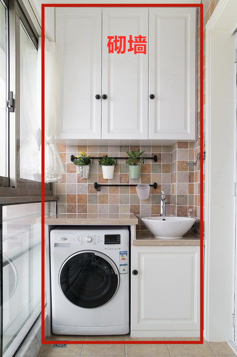 阳台砌墙挨着玻璃要怎么处理,生活阳台砌墙挨着玻璃要怎么处理