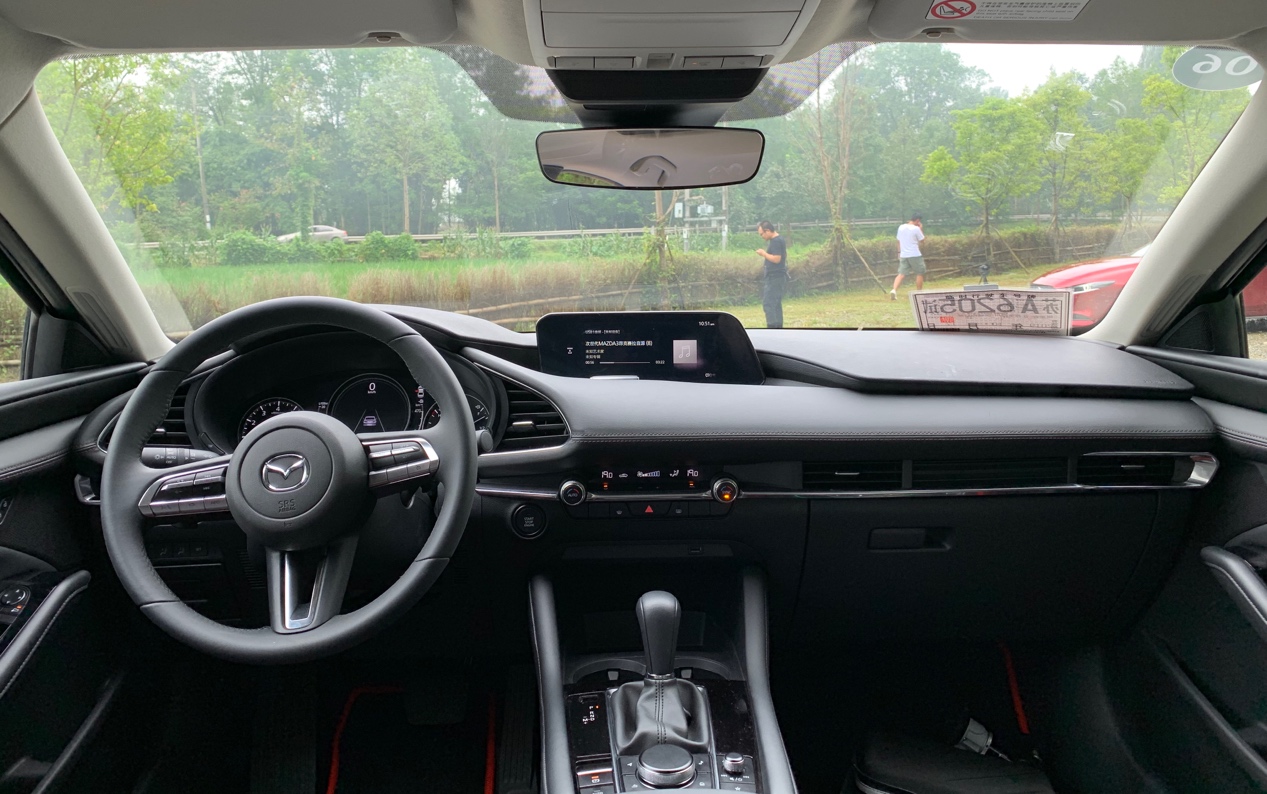 马自达3新款昂克赛拉试驾视频,全新马自达3昂克赛拉试驾