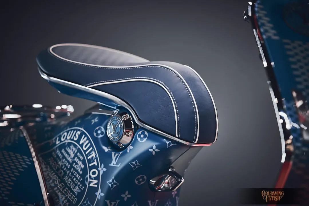 Vespa和LV联名了？在和奢侈品牌的联名路上一去不回头？